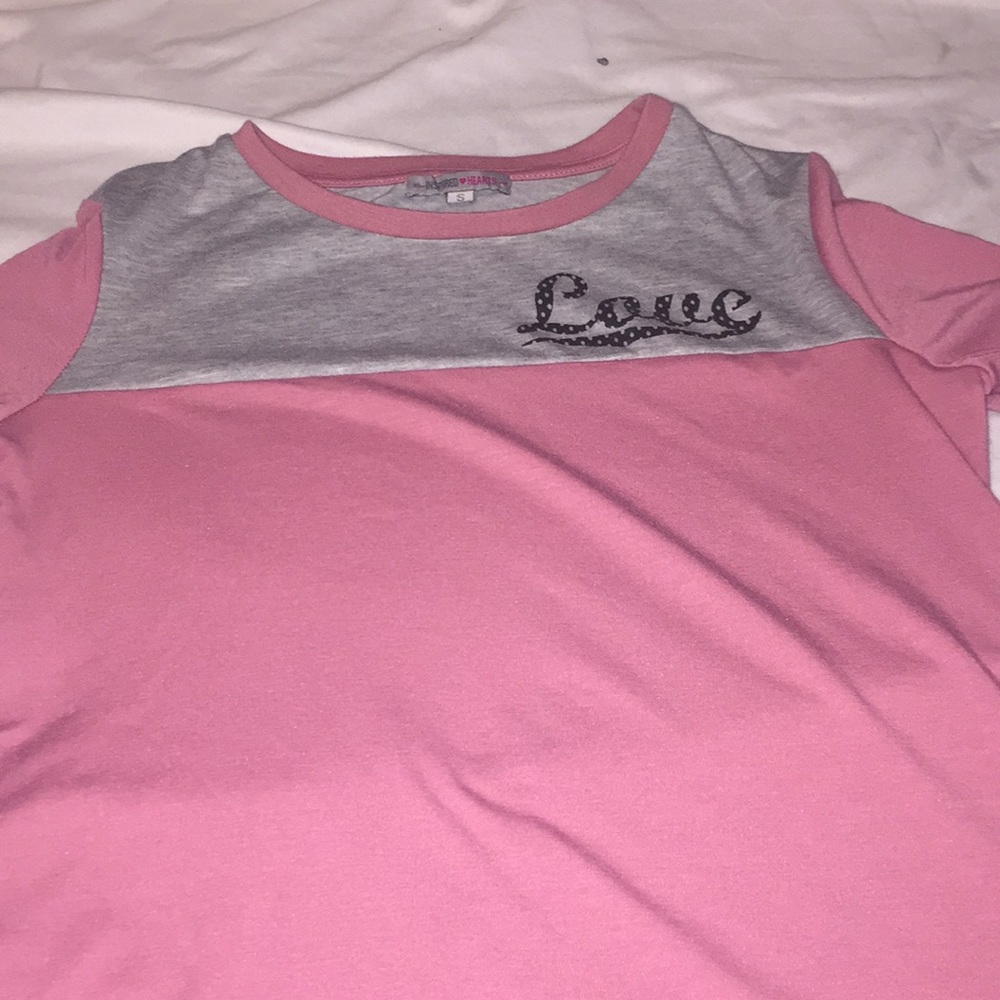 Pink shoes eat long sleeve